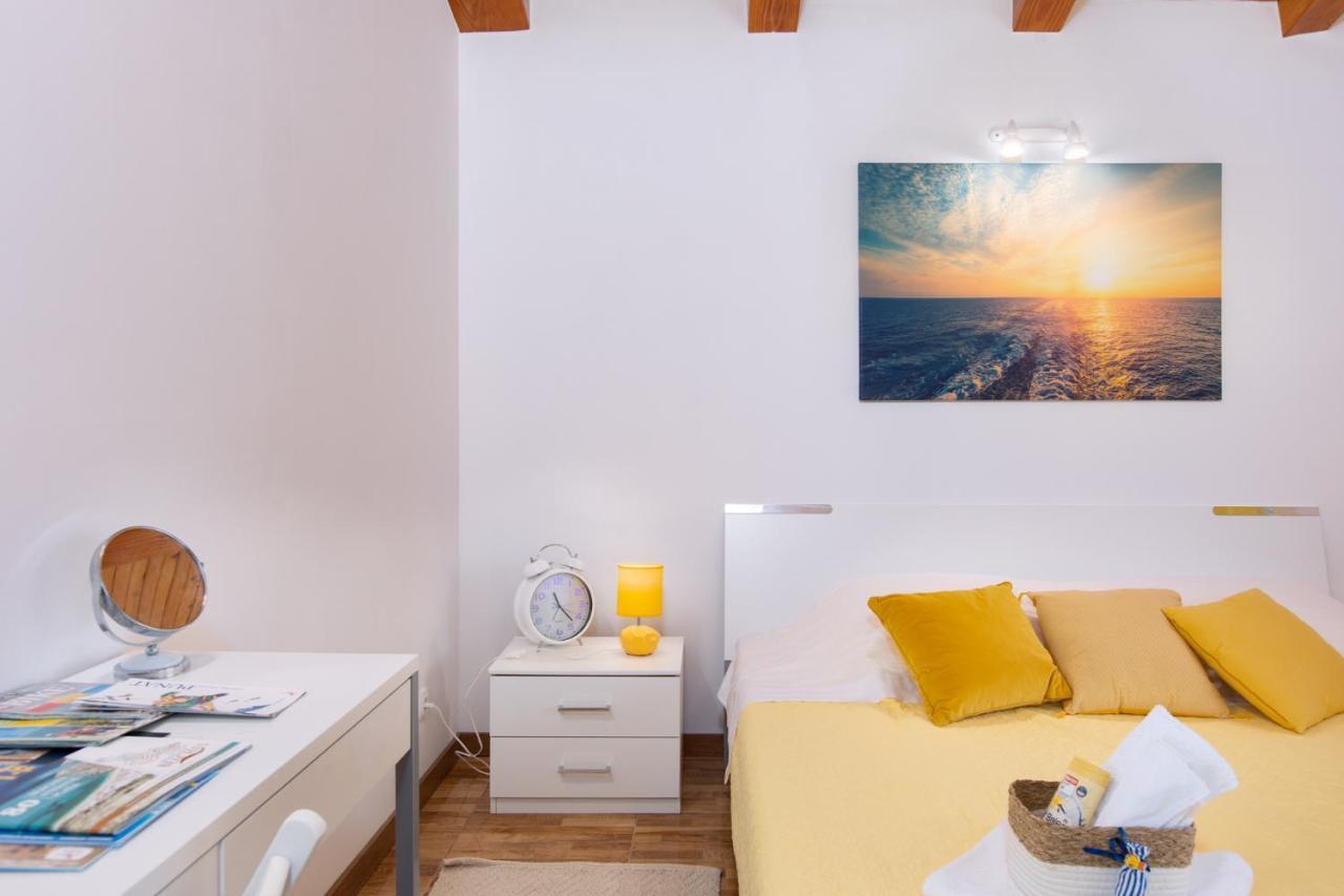 The Rooftop Apartment Punat Esterno foto